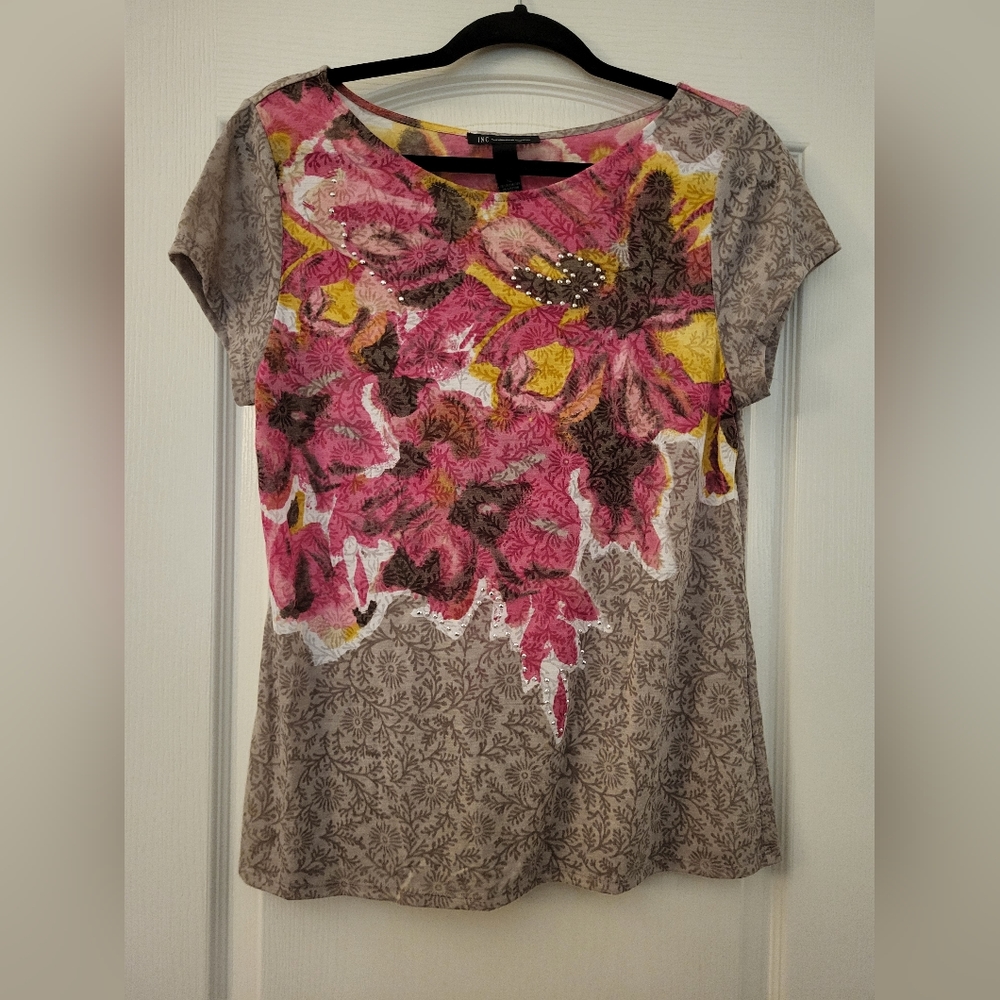 XL, INC Internarional Concepts short sleeve shirt.